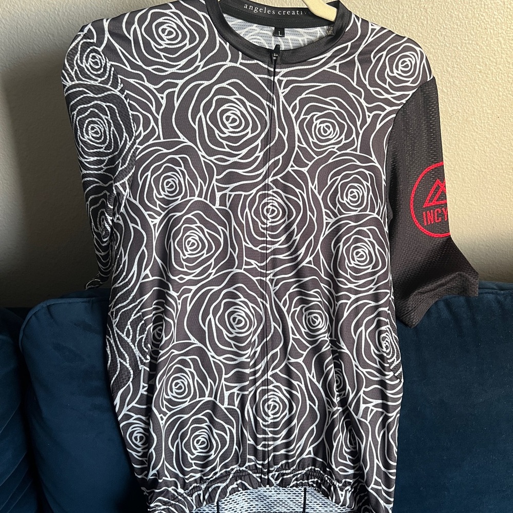 Angeles Creative x Incycle rose cycling jersey